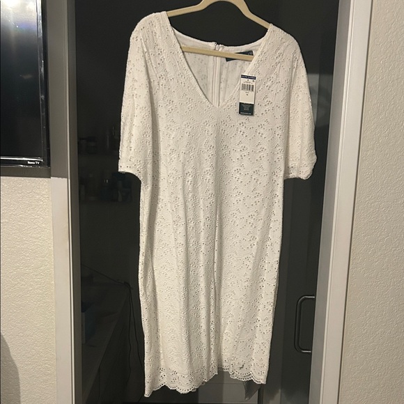 Ralph Lauren Dresses & Skirts - Ralph Lauren White eyelet  V-Neck Dress